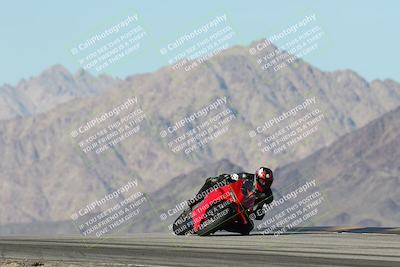 media/Dec-01-2025-Moto Forza (Mon) [[2daa91e15f]]/1-Advanced Group/Session 4 Turn 9/